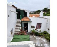 Encanto Rural en La Guancha: Casa Rústica con Amplia Huerta y Vistas Inigualables