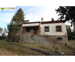 ¡OLIAS DEL REY - 2 FINCAS, CHALET INDEPENDIENTE Y PISCINA CON JARDIN EN PARCELA TOTAL DE 2.143 m2 !