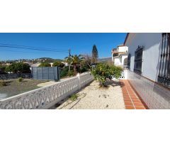 Villa en Venta en Alcaucín, Málaga