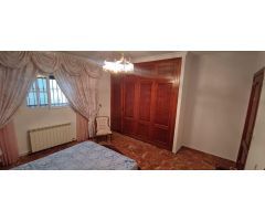 Villa en Venta en Alcaucín, Málaga