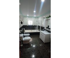 Villa en Venta en Alcaucín, Málaga