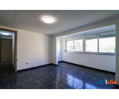 Piso en Venta en Merinals, perfecto para entrar a vivir!!