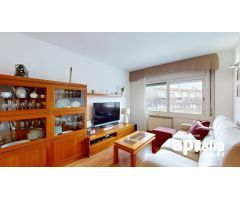 Piso con Piscina Comunitaria en Venta en Casco Antiguo Barberà del Vallés