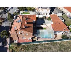 MAGNÍFICA CASA CON PISCINA EN ZARAGOZA (La Muela)