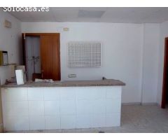 Local comercial en Salou centro. De 90 m2 útiles.