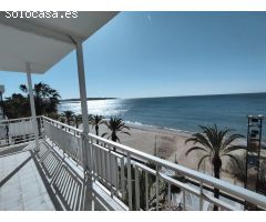 ESPECTACULAR PISO CON VISTAS AL MAR EN EL PASEO MARITIM DE SALOU.