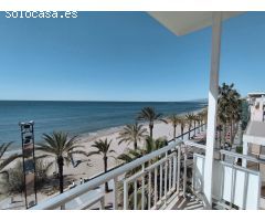 ESPECTACULAR PISO CON VISTAS AL MAR EN EL PASEO MARITIM DE SALOU.