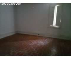 Edificio en Venta en Badalona, Barcelona