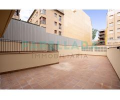 Dúplex en planta baja de obra nueva con gran patio