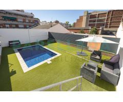 Preciso piso de grandes dimensiones con terraza y piscina