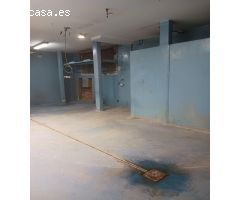 Local en venta con sótano junto Juzgados de Badalona