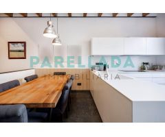 Preciosa casa en venta de diseño en el puro centro de Badalona.
