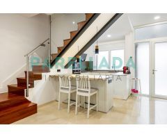 CASA TOTALMENTE REFORMADA EN EL CENTRO DE BADALONA