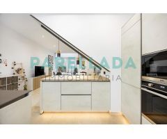 CASA TOTALMENTE REFORMADA EN EL CENTRO DE BADALONA