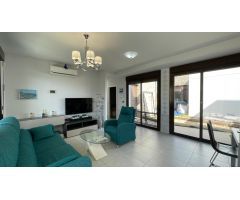 Chalet independiente en Lomas de Cabo Roig con 3 dormitorios