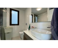 Chalet independiente en Lomas de Cabo Roig con 3 dormitorios