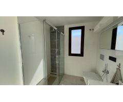 Chalet independiente en Lomas de Cabo Roig con 3 dormitorios