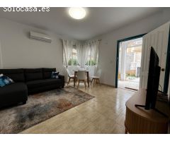 Bungalow planta baja totalmente reformado con 2 dormitorios en Torrevieja,Aguas Nuevas