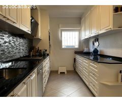 Chalet independiente de 3 dormitorios en la Florida con PISCINA COMUNITARIA