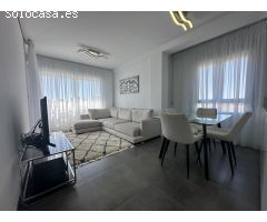 Vistas al mar desde un apartamento completamente reformado de 3 dormitorios en Dehesa de Campoamor