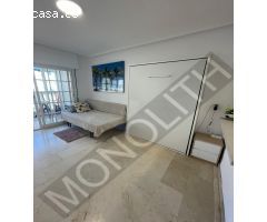 Estudio en PRIMERA LINEA DE LA PLAYA de Los Locos en Torrevieja