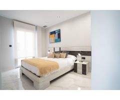 HERMOSA Villa independiente de lujo de 4 dormitorios y 3 baños con PISCINA privada en Villamartín