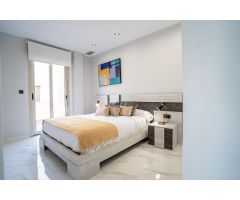 HERMOSA Villa independiente de lujo de 3 dormitorios y 2 baños con PISCINA privada en Villamartín