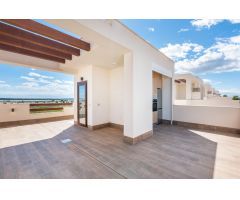 CHALET LLAVE A MANO con 3 dormitorios y piscina en la Herrada,Los Montesinos