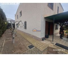 MARAVILLOSO CHALET EN URBANIZACION EN AGUADULCE CON VISTAS AL  MAR