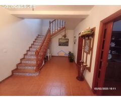 MARAVILLOSO CHALET EN URBANIZACION EN AGUADULCE CON VISTAS AL  MAR