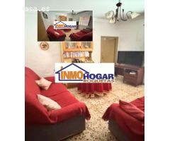 GRAN CASA EN ADRA PARA REFORMAR, 3 DORMIT, 2 SALONES, 1 CUARTO DE ESTAR, 1 BAÑO , COCINA Y COCHERA.