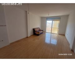 OPORTUNIDAD DE  ESTE  PISO DE 3 DORMITORIOS EN ROQUETAS DE MAR * ZONA PUERTO *