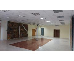 SE ALQUILA AMPLIO LOCAL-OFICINA EN ALICANTE
