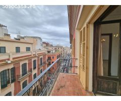 Luminoso piso con ascensor, 3 habitaciones y balcón a un paso de Avenidas