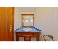 Venta de Adosado en Estepona 