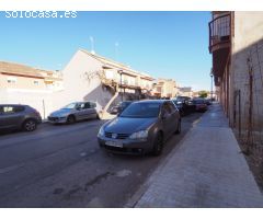 SOLAR EN EL PUEBLO DE LLIRIA. ZONA DE CENSALS