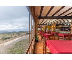 Edificio hostelero, en plena naturaleza, vistas panorámicas