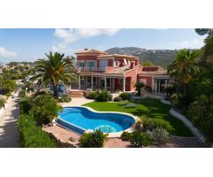 Villa de Lujo en Venta en Rada de Moraira, Alicante