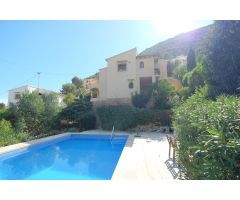 Villa en Venta en Calpe, Alicante