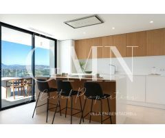 exclusiva Villa con Increíbles Vistas al Mar en Cumbre del Sol