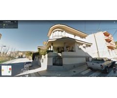 Estupendo Chalet  en el pueblo de Onil a pie de la montaña