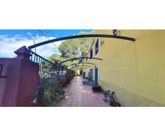 Singular Hotel Rural en venta con licencia turística activa en Petrer a tan sólo 30 km de Alicante.