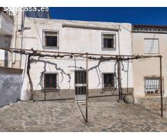 Casa de Pueblo en Venta en Tahal, Almería