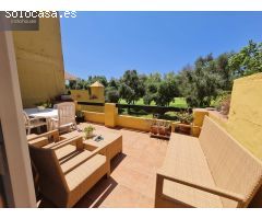 Exclusivo Dúplex en Venta en Marbella - Primera Línea del Campo de Golf de Guadalmina