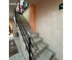 LOCAL COMERCIAL - PELUQUERO - EN VENTA EN ARENAL