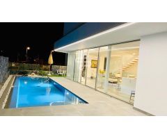 Villa Callao Salvaje – An Exquisite, Fully Renovated Luxury Villa