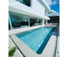 Villa Callao Salvaje – An Exquisite, Fully Renovated Luxury Villa