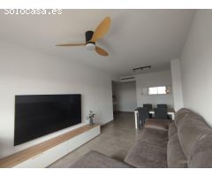 ¡Vive en la tranquilidad y comodidad que mereces en Los Dolores, Murcia! Amplio piso en excelente es