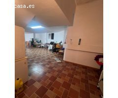 PRECIOSA VIVIENDA Y GIGANTESCO BAJO