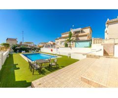 PRECIOSA CASA UNIFAMILIAR EN SAN MIGUEL DE SALINAS CON VISTAS PANORAMICAS